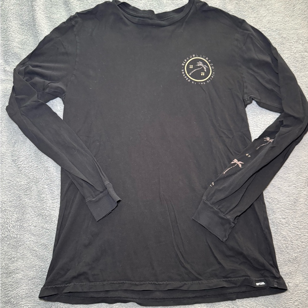 Ripcutl Black Long-Sleeve Graphic Tee with Small Chest Logo
